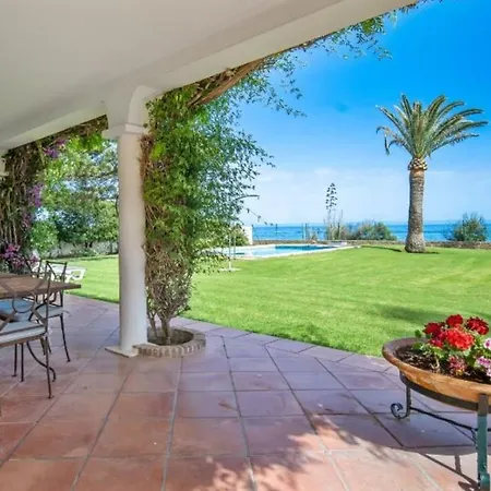 Frontline In * Estepona